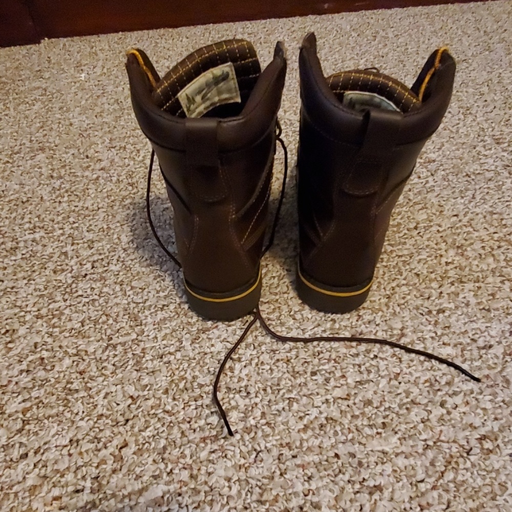 Shoes - Picture 3 of 3
